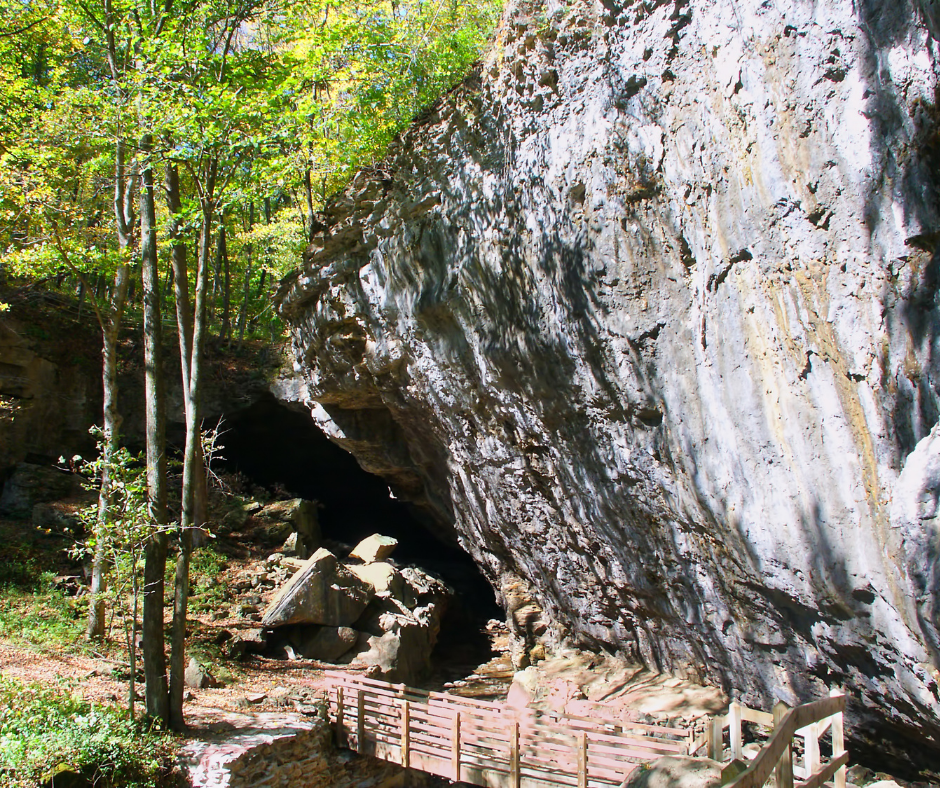 The Top Caves to Visit in Iowa