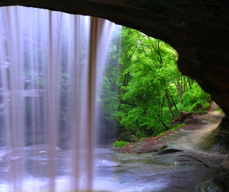  Top Caves to Visit in Illinois