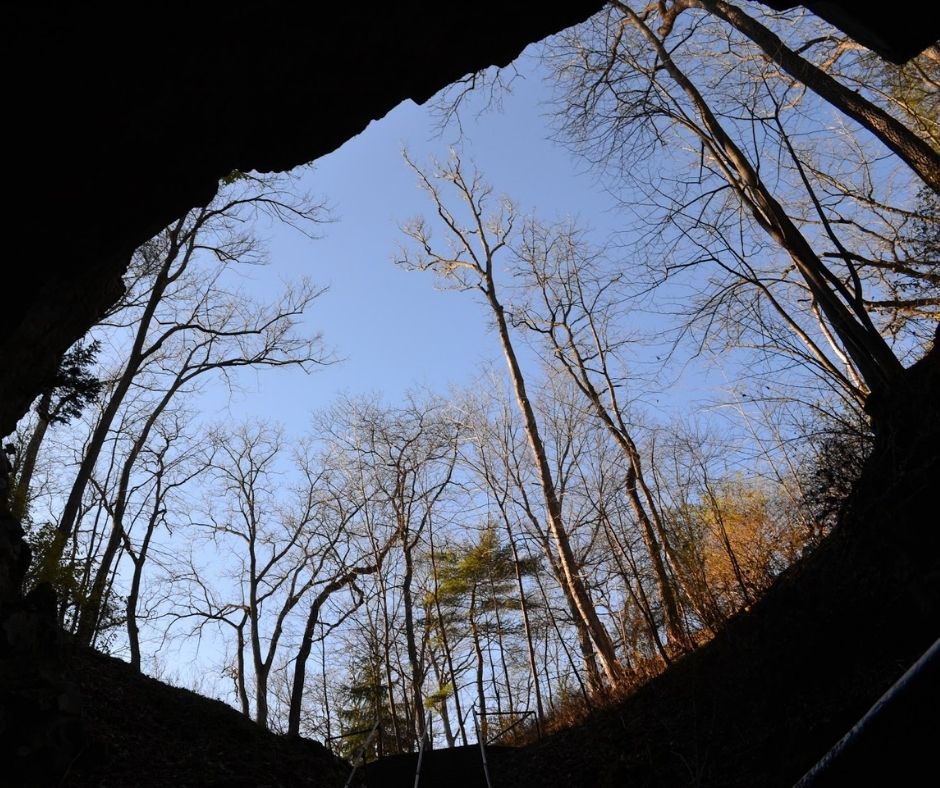 Ultimate Guide to Penn’s Cave, Pennsylvania (Tours, Pricing, History, Map)